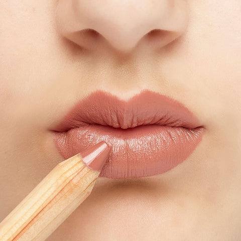 Lük Beautifood Lipstick Crayon in Caramel Kiss