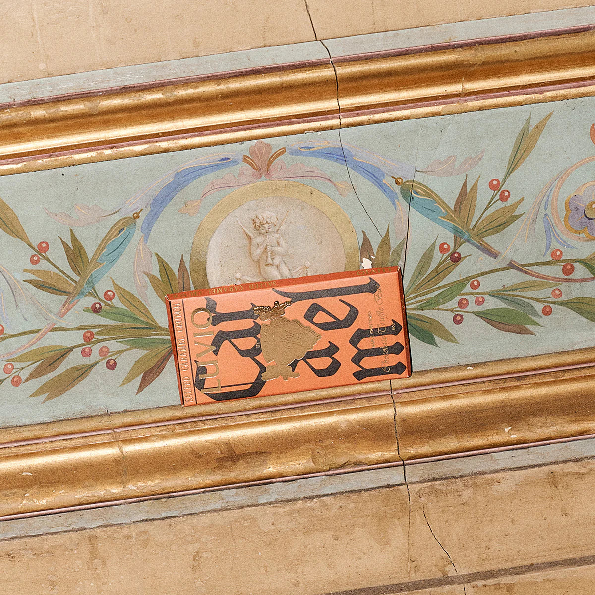 Loco Love | Luvio Salted Caramel & Caramel Pieces 90g